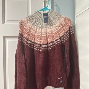 Abercrombie & Fitch Maroon and Cream Turtleneck Sweater